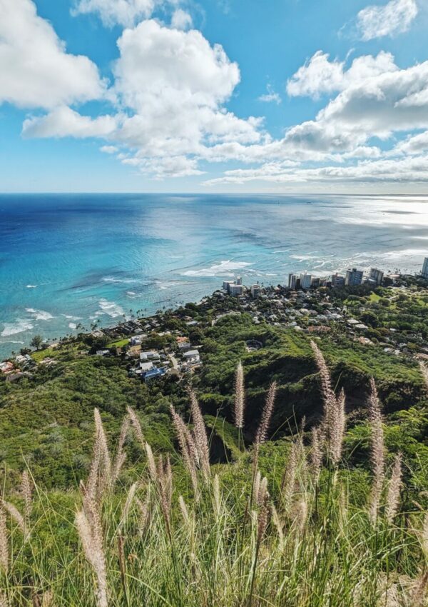 Hiking Diamond Head Crater Trail in Hawaii (Oahu)